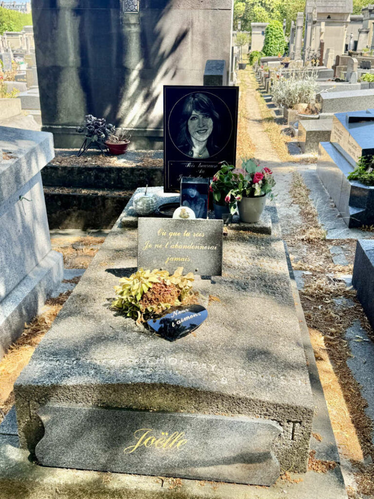 tombe-joelle-cimetiere-montparnasse