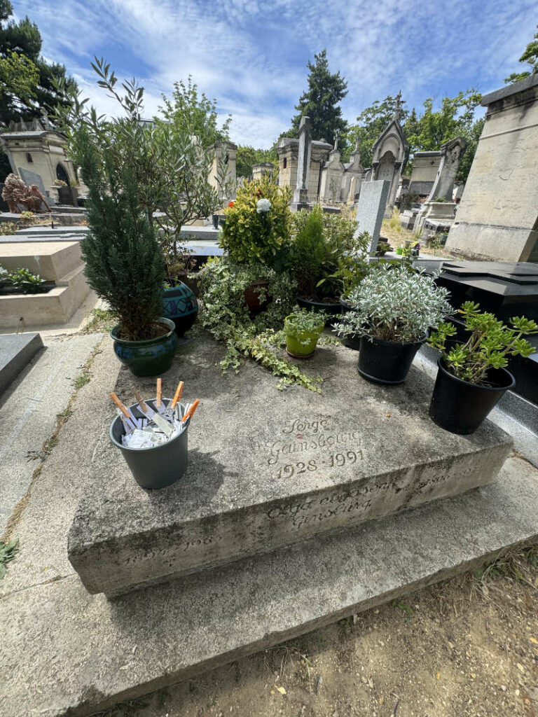 tombe-serge-gainsbourg-cimetiere-montparnasse